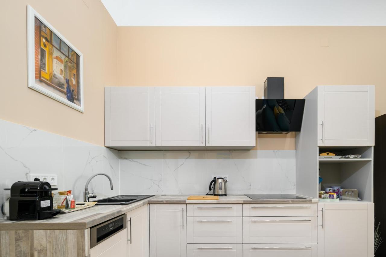 Ja18 Downtown Pearl - 2 Bedroom Apartment Budapest Exteriör bild